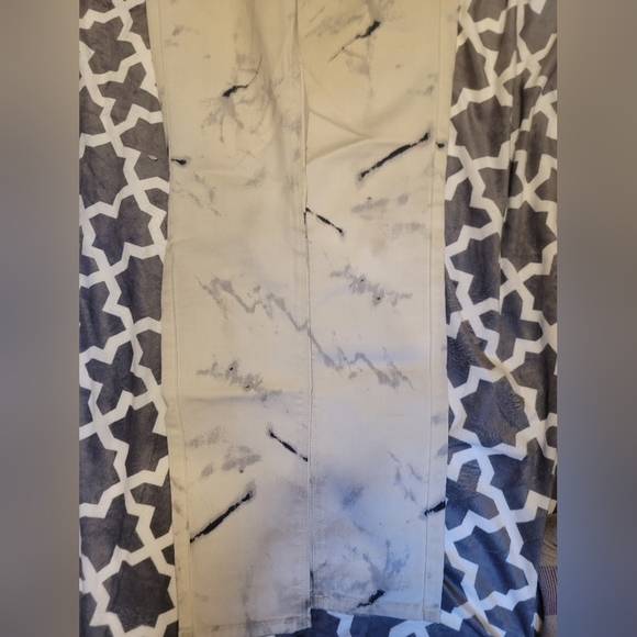 RARE! Black Orchid White Printed Billie Zipper Jeans - Picture 5 of 11